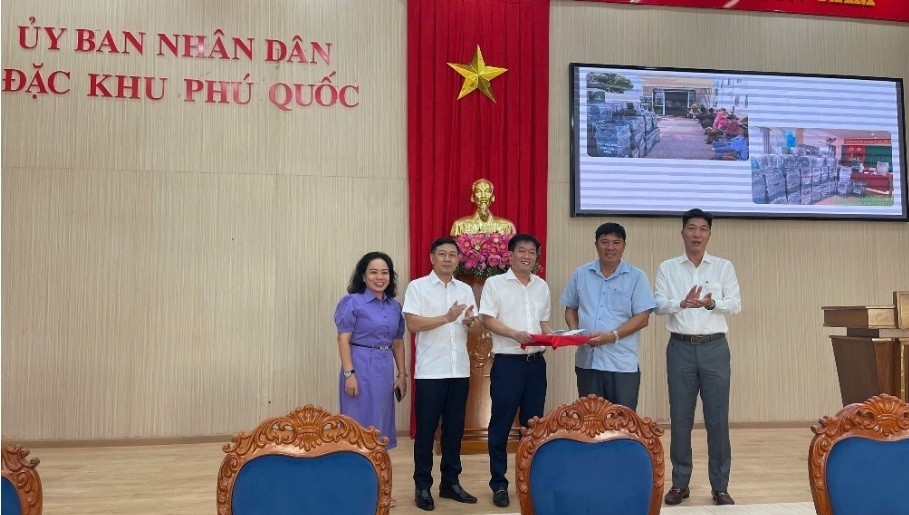 Ứng dụng công nghệ thông tin trong quản lý chất thải rắn sinh hoạt tại  đặc khu Phú Quốc, tỉnh An Giang