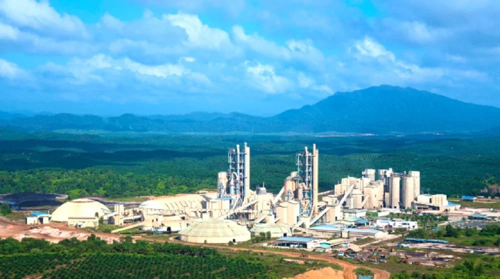 Phát triển vật liệu phát thải thấp trong ngành xi măng