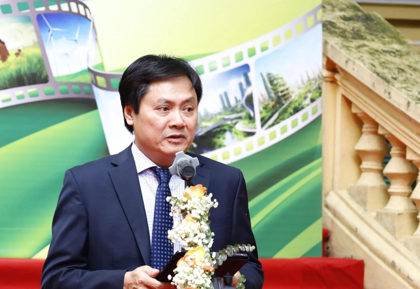 Lan tỏa thông điệp xanh qua triển lãm ảnh về môi trường