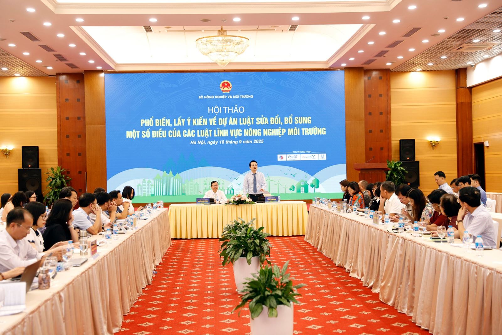 Kỳ vọng 'luồng gió mới' từ chính sách