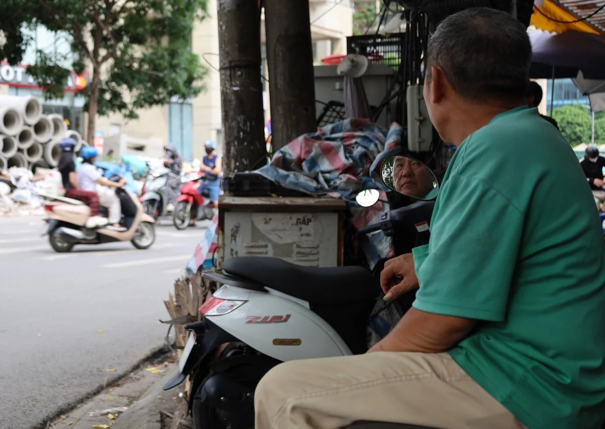 Xung quanh lệnh cấm xe máy xăng: [Bài 2] Hà Nội sẽ hỗ trợ gì cho người dân?