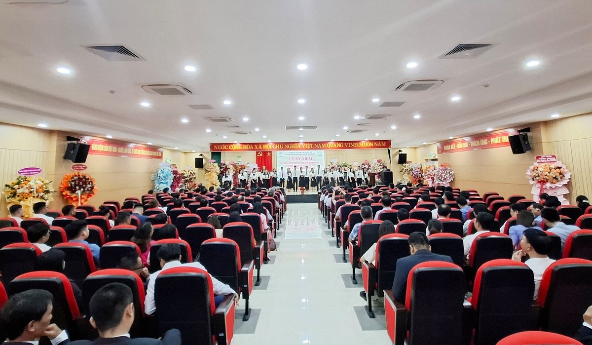 Xây dựng 'thế hệ xanh' cho ngành tài nguyên và môi trường