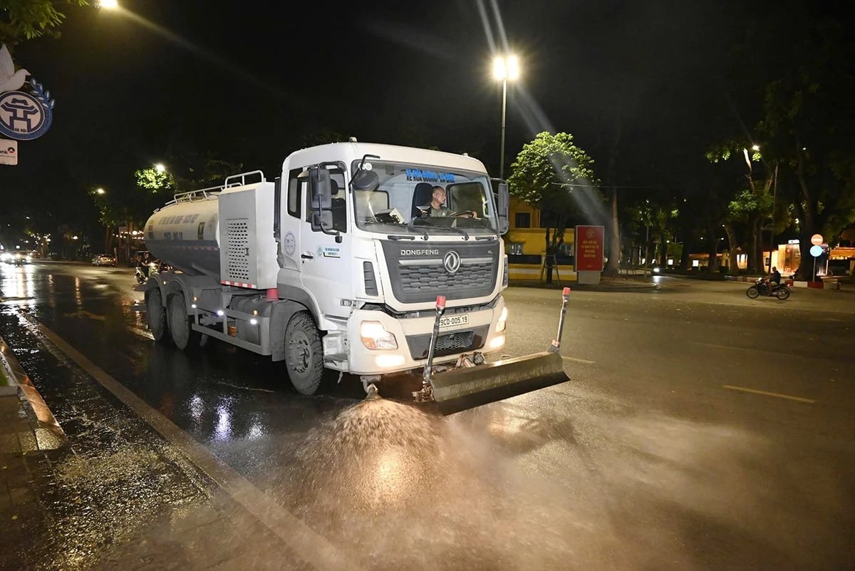 Hà Nội chủ động vệ sinh môi trường dịp cuối năm và Tết Bính Ngọ