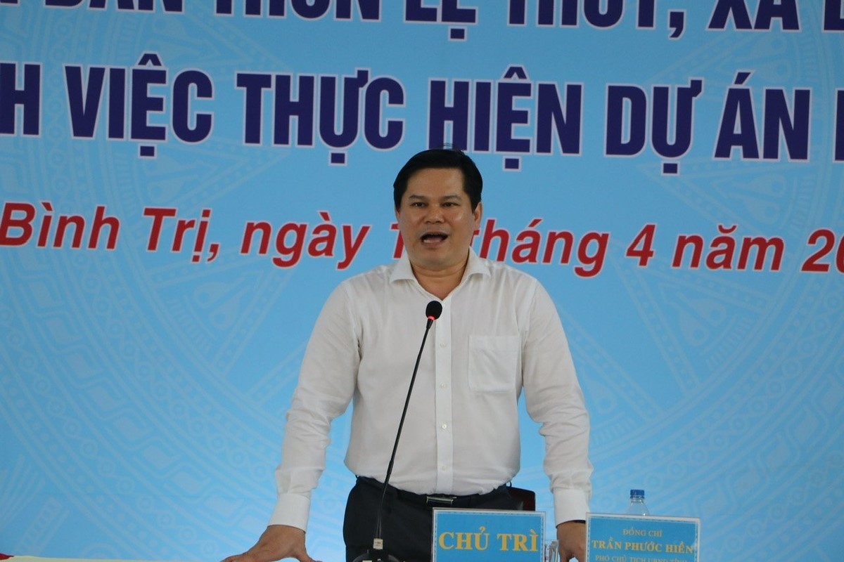 Lãnh đạo Quảng Ngãi gặp người dân vùng dự án Nhà máy Bột - Giấy VNT19