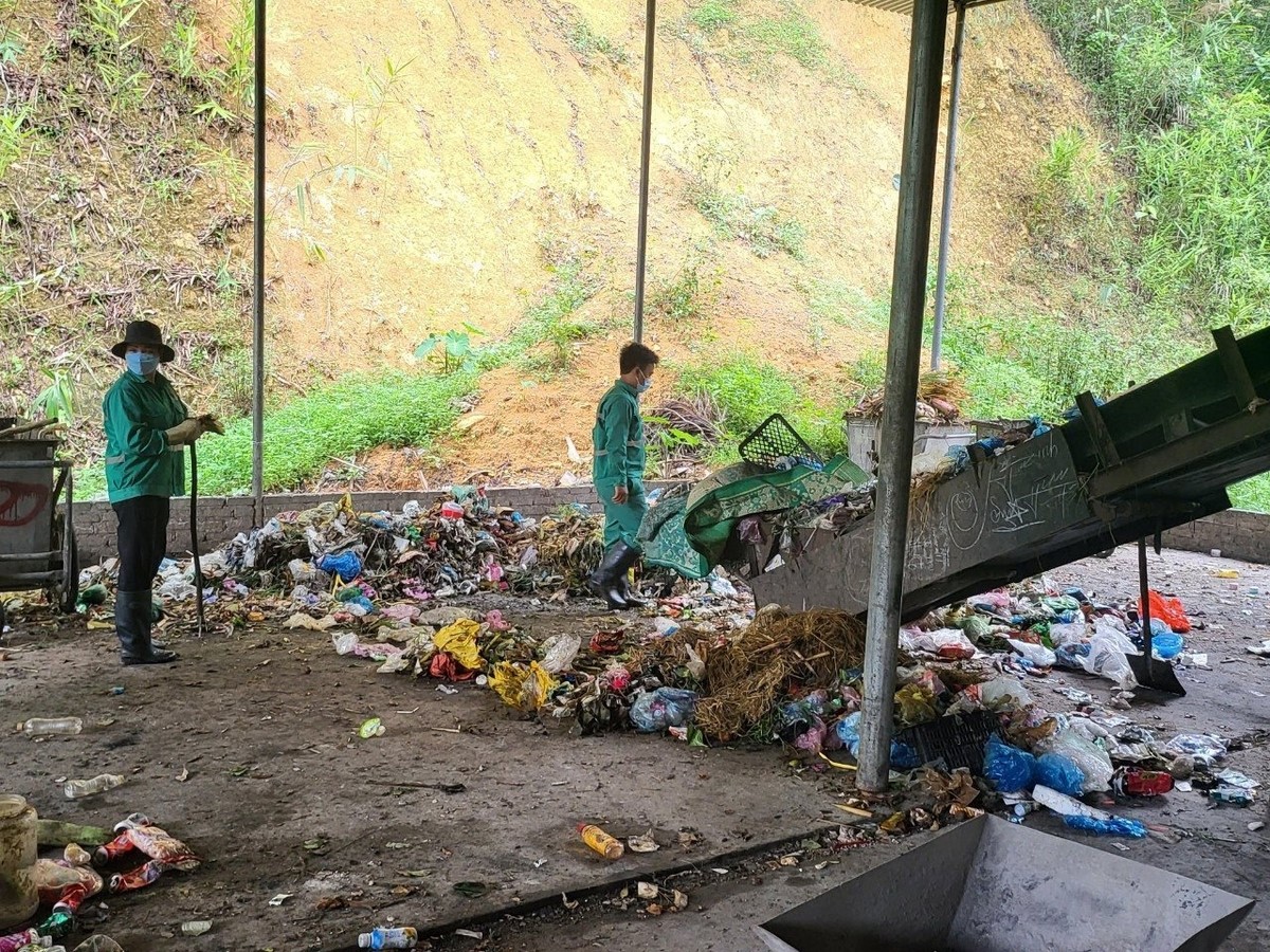 Thu gom và xử lý rác thải sinh hoạt ở Điện Biên