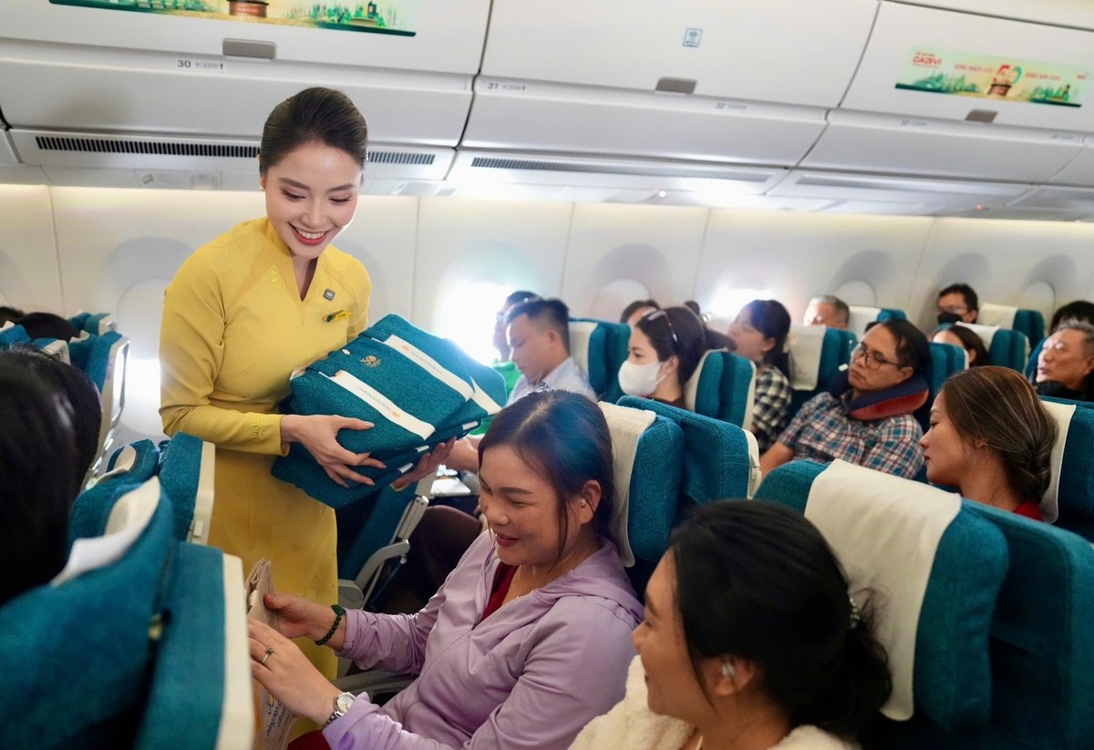 Bay nhẹ tới Hà Nội' - Hành trình nhỏ trong mục tiêu lớn Net Zero