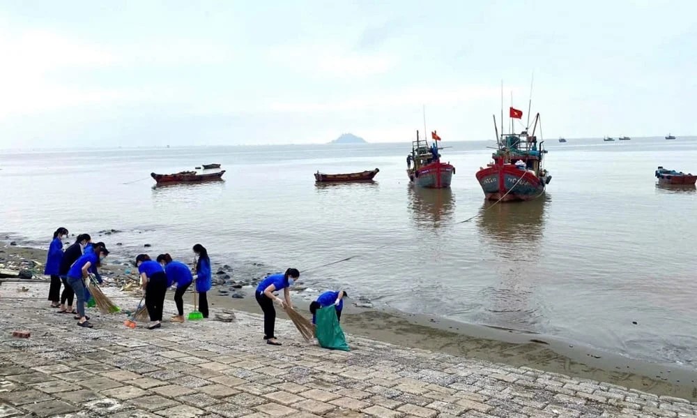 Thanh Hóa kiểm soát ô nhiễm môi trường biển