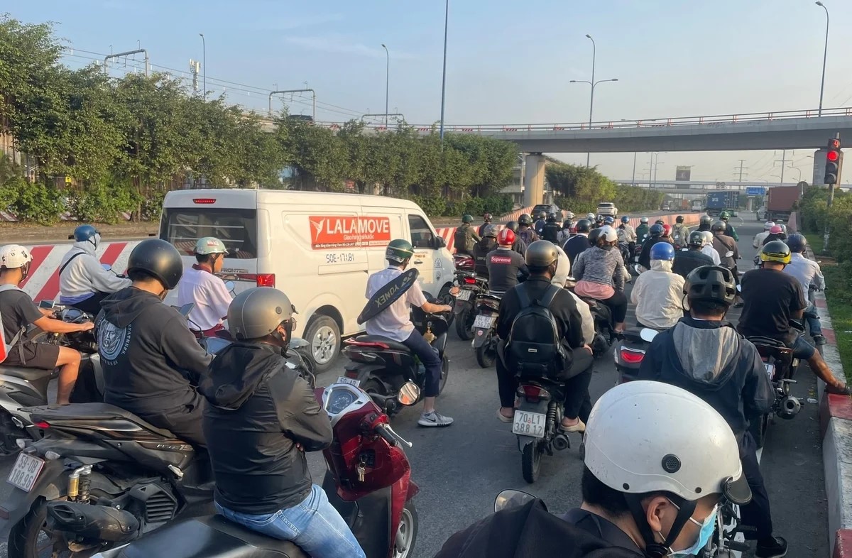 Hơn 11 triệu xe máy ở TP.HCM phải kiểm định khí thải