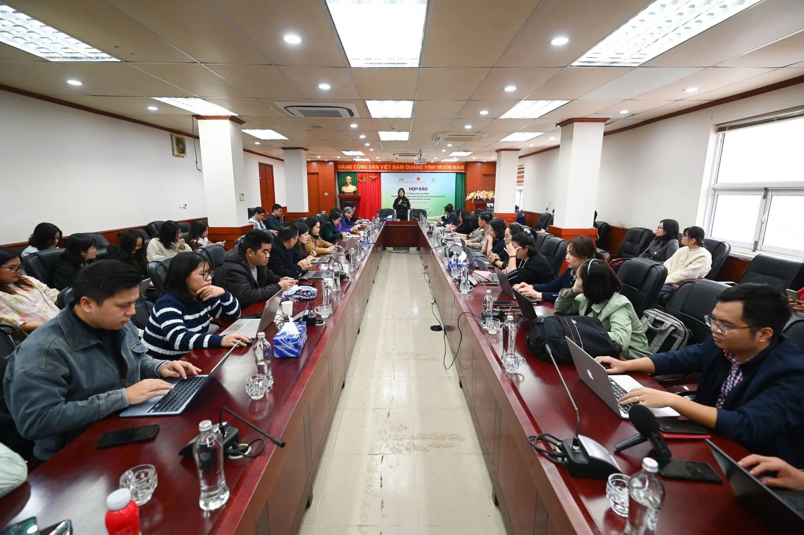 Tăng cường phối hợp báo chí để lan tỏa các mô hình Trường học sinh thái