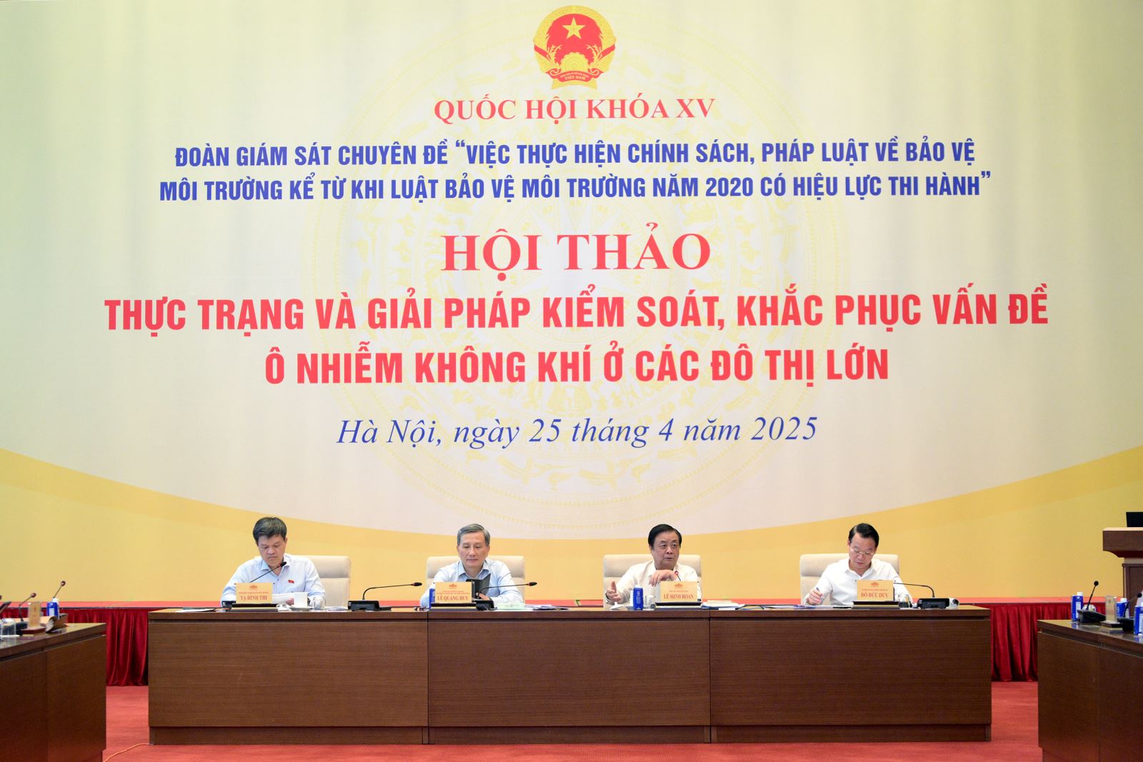 Hội thảo “Thực trạng và giải pháp kiểm soát, khắc phục vấn đề ô nhiễm không khí ở các đô thị lớn”