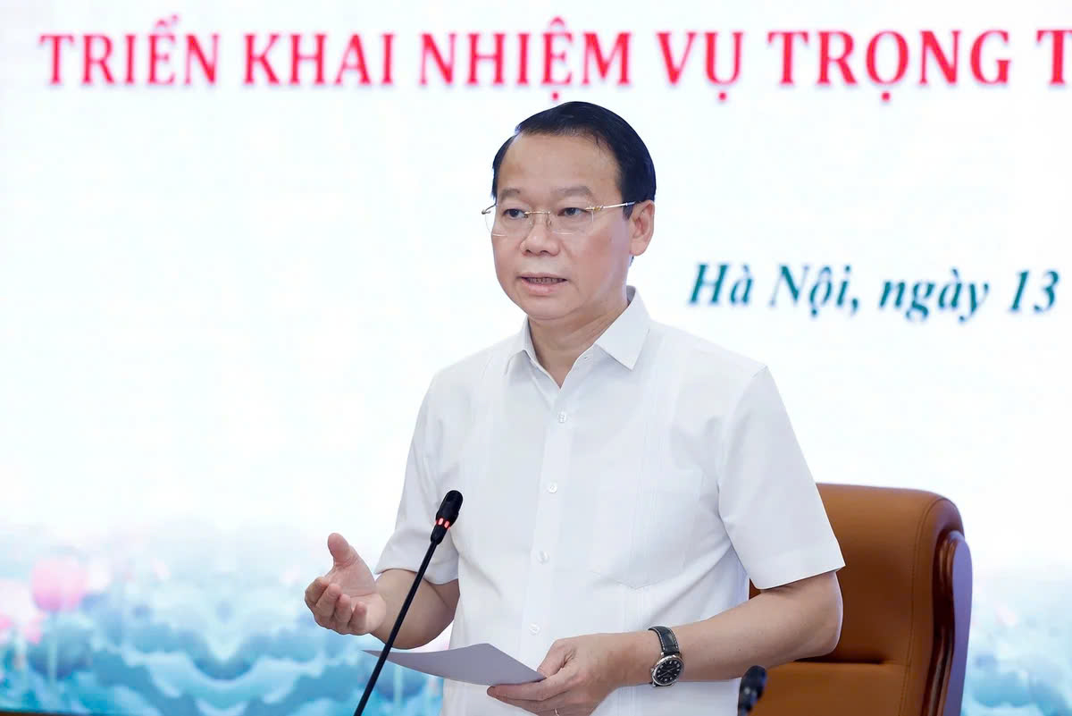 Hội nghị Giao ban công tác tháng 4, triển khai nhiệm vụ trọng tâm tháng 5 và Quý II/2025 của Bộ Nông nghiệp và Môi trường