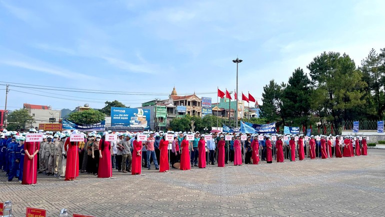 Ninh Bình ra quân hưởng ứng Ngày Môi trường thế giới