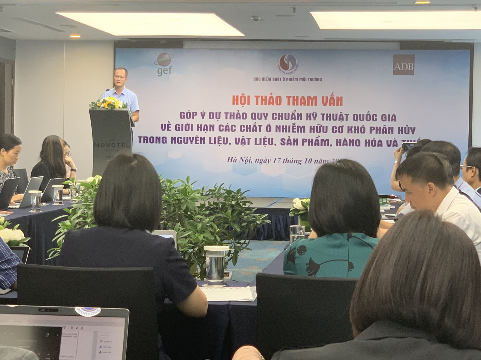 Hội thảo góp ý dự thảo Quy chuẩn kỹ thuật quốc gia về giới hạn các chất ô nhiễm hữu cơ khó phân hủy trong nguyên liệu, vật liệu, sản phẩm, hàng hóa và thiết bị