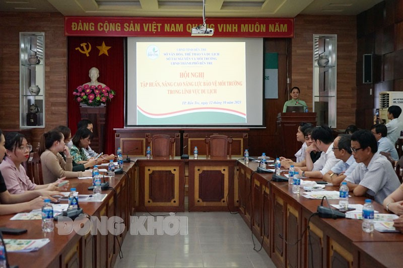 Tập huấn kiến thức quản lý môi trường