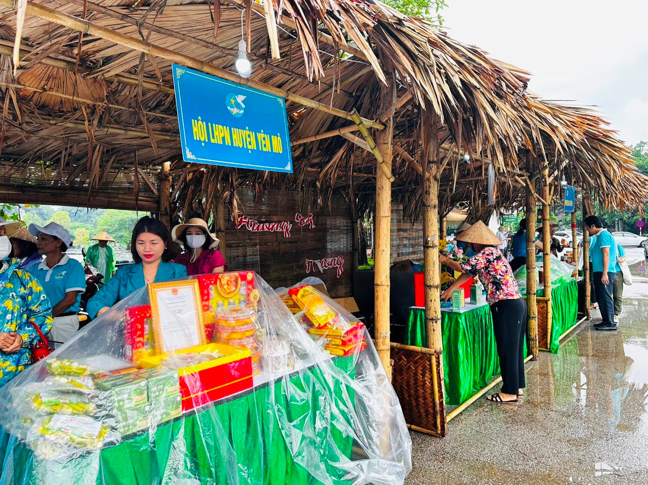 Phiên chợ xanh bảo vệ môi trường nông thôn