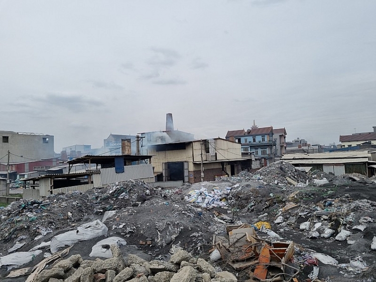 Nguy cơ xung đột môi trường tại làng nghề