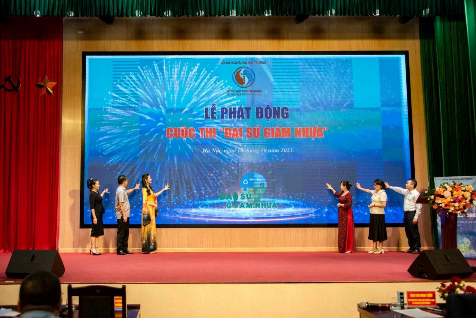 Phát động cuộc thi Đại sứ giảm nhựa