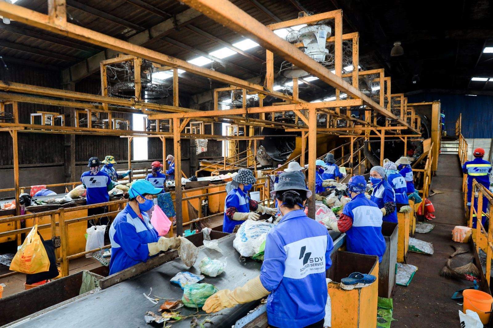 Nhà máy xử lý chất thải phải có công nghệ hiện đại