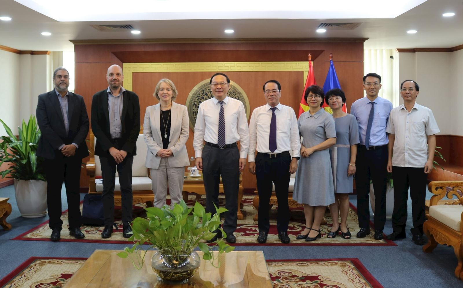 Bộ Tài nguyên và Môi trường tiếp và làm việc với Giám đốc quốc gia GIZ Việt Nam