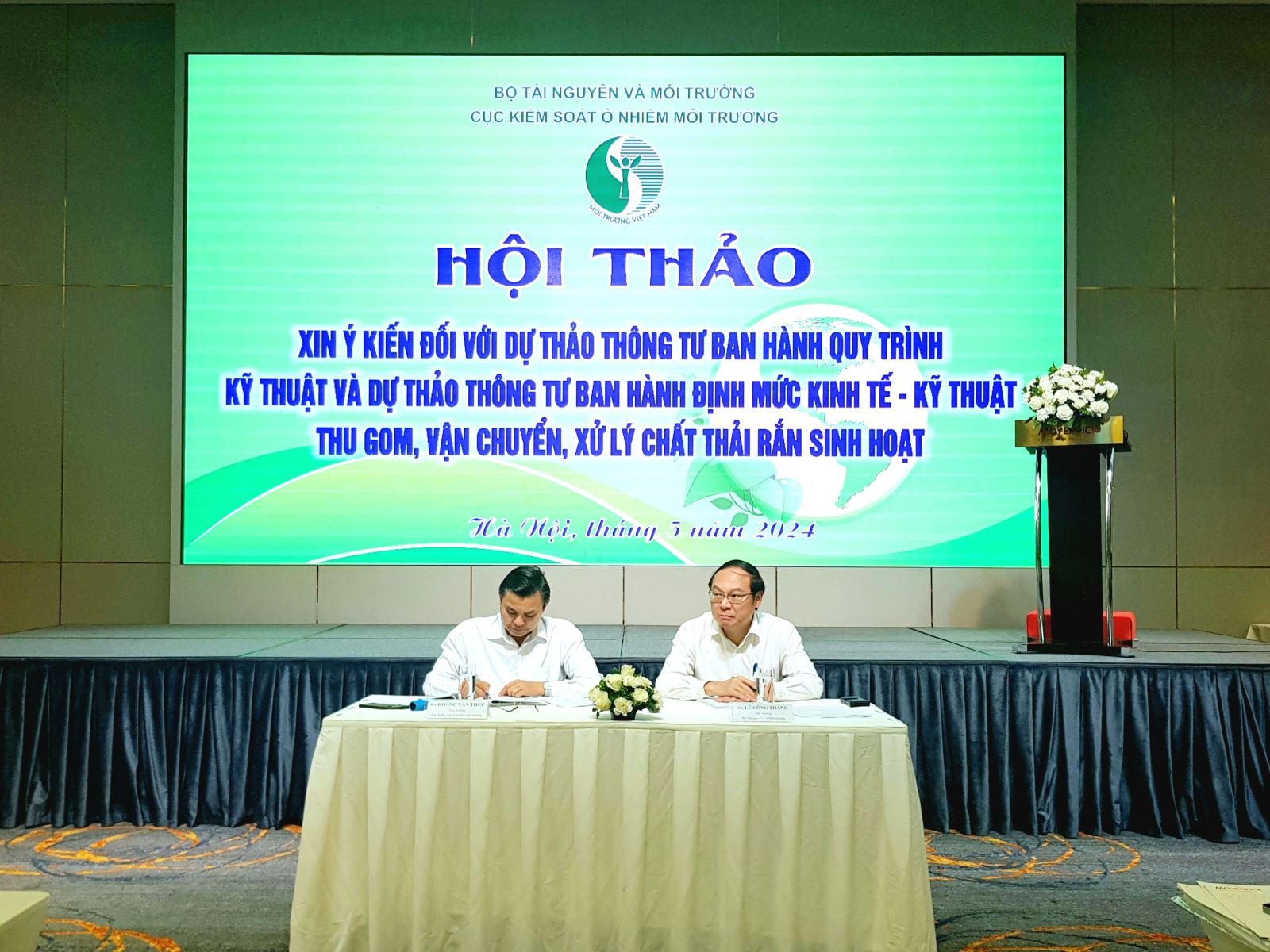 Bộ Tài nguyên và Môi trường tổ chức Hội thảo lấy ý kiến các tỉnh, thành phố khu vực phía Bắc đối với dự thảo Thông tư ban hành quy trình kỹ thuật thu gom, vận chuyển, xử lý chất thải rắn sinh hoạt và Thông tư ban hành định mức kinh tế - kỹ thuật thu gom, vận chuyển, xử lý chất thải rắn sinh hoạt 