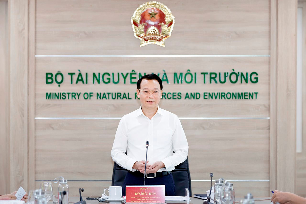 Bộ trưởng Đỗ Đức Duy chủ trì phiên họp nghe báo cáo công tác giải quyết, trả lời các ý kiến, kiến nghị của cử tri và chuẩn bị phục vụ Kỳ họp thứ 8 Quốc hội Khóa XV.