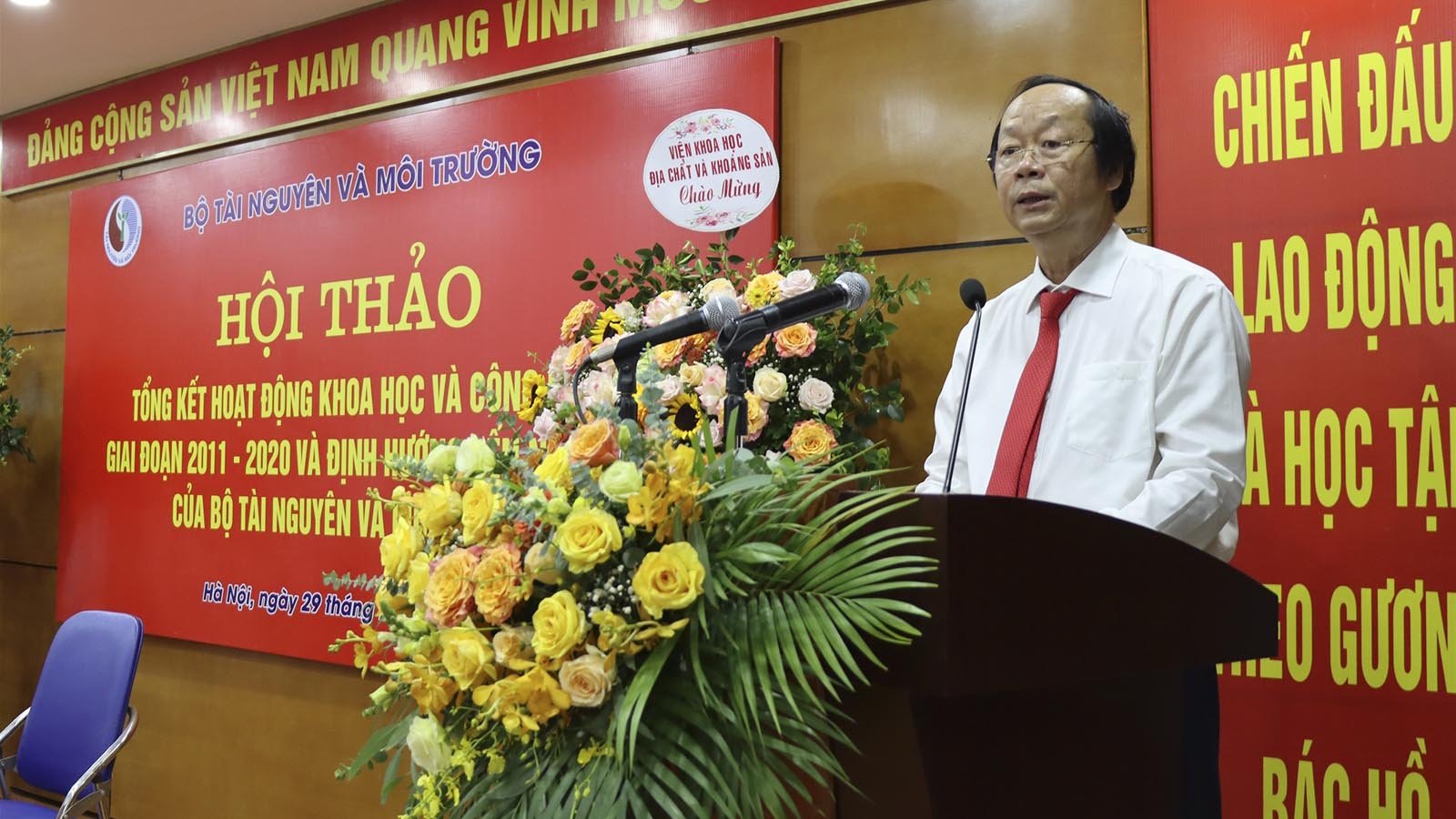 Hội thảo tổng kết hoạt động khoa học và công nghệ giai đoạn 2011-2021, định hướng đến năm 2030 của Bộ TN&MT
